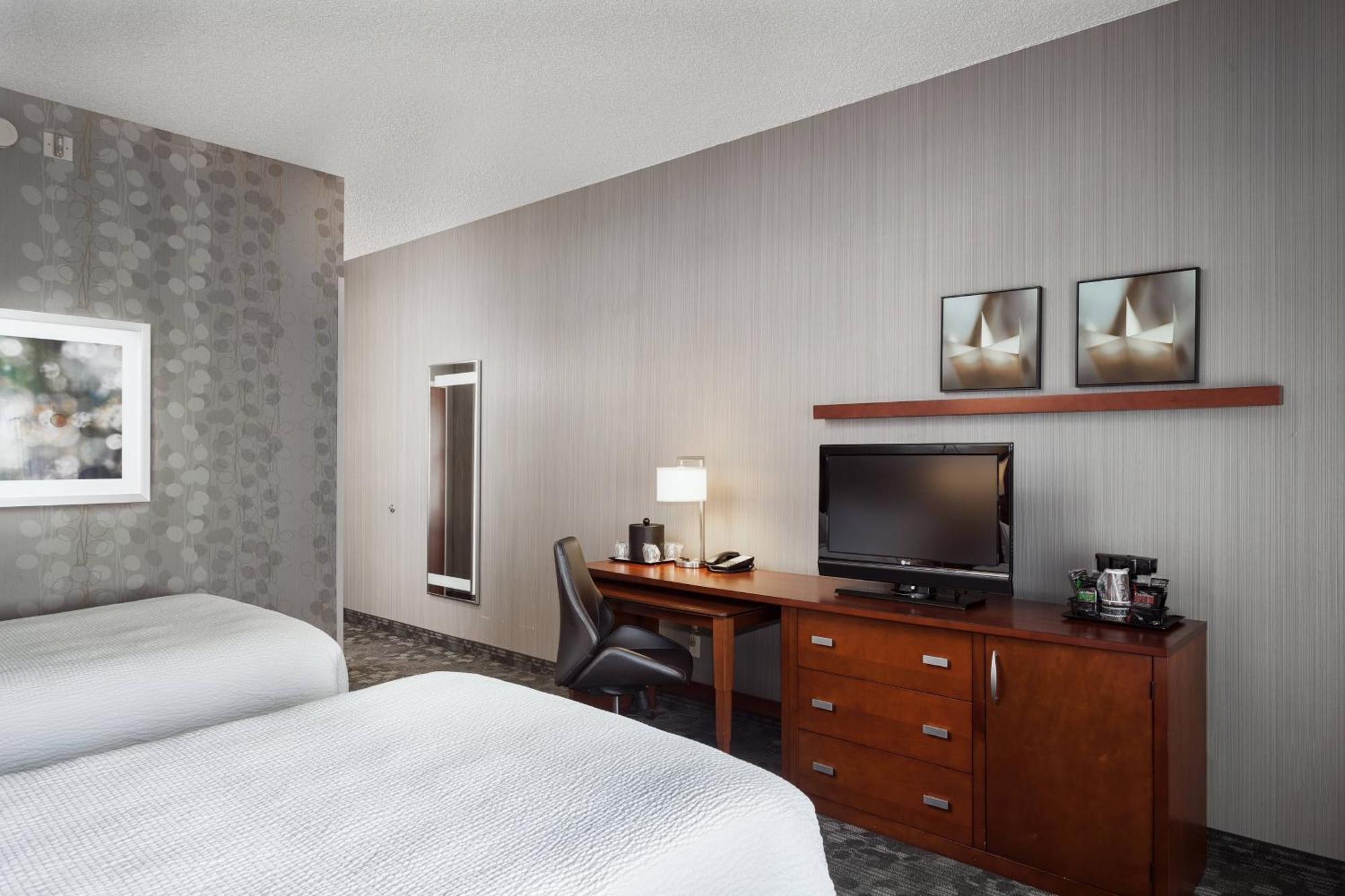 Hotel Courtyard By Marriott Stockton Exteriér fotografie