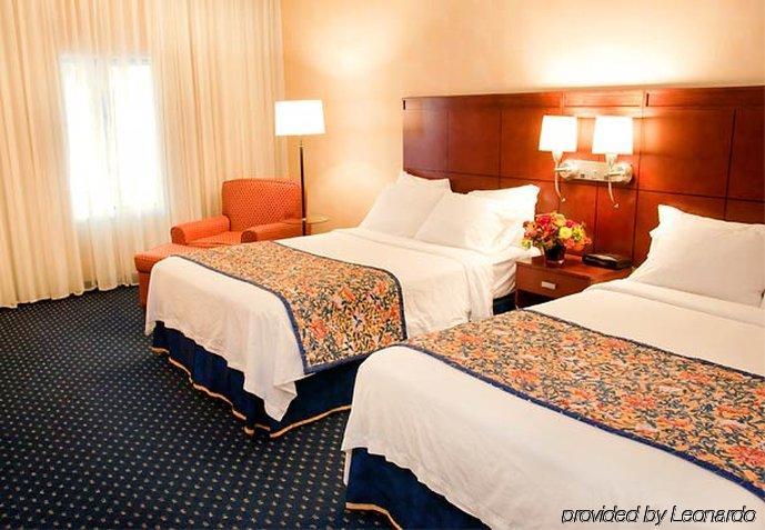 Hotel Courtyard By Marriott Stockton Pokoj fotografie